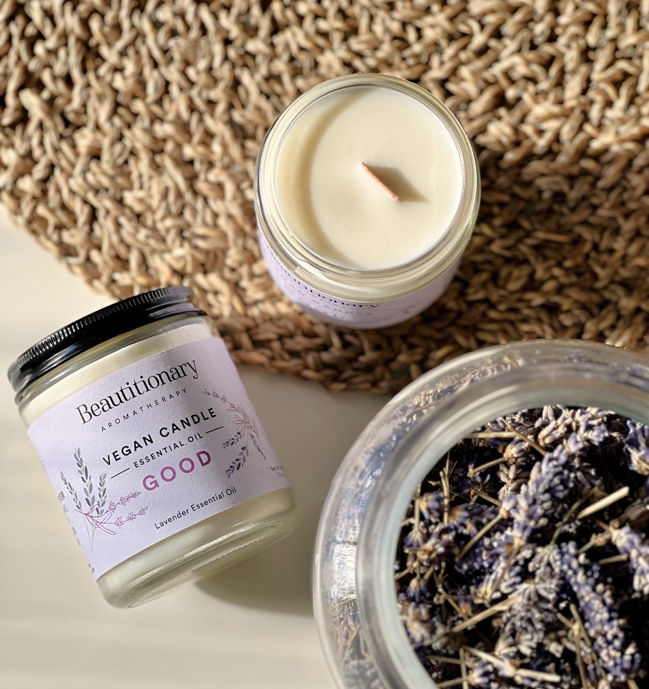 Candle with lavender essential Oil